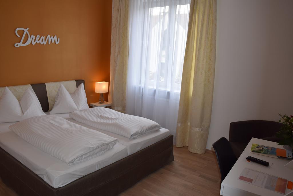 Stadthotel Guertler 암스테텐 외부 사진